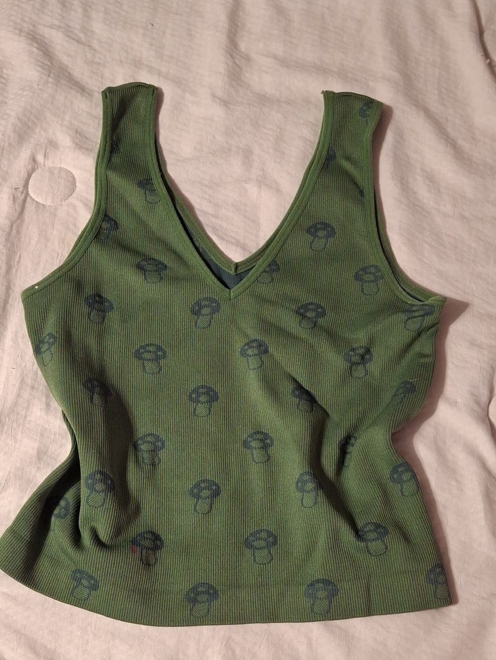 Rue21 Green Mushroom Print Ribbed V-Neck Tank Top